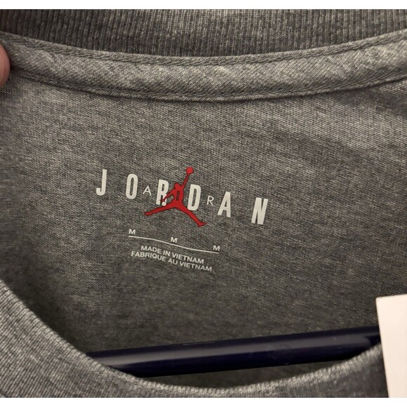Nike Jordan Dunk Comic Graphic T-Shirt Men’s Medium Gray New With Tags - Picture 3 of 4